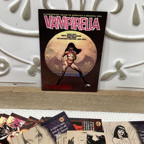Vampirella Topps 1995 Classic & Modern Gallery Plus New Visions Card Lot Of 43 - Picture 2 of 9